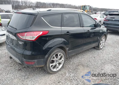 2016 Ford Escape Titanium из США, поврежденный, VIN 1FMCU9J97GUA87106
